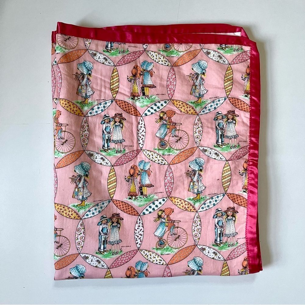 Vintage Holly Hobbit Reversible 60’s Kids Blanket